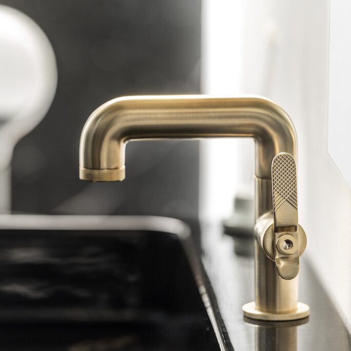 home_bathroom_b.1024x0